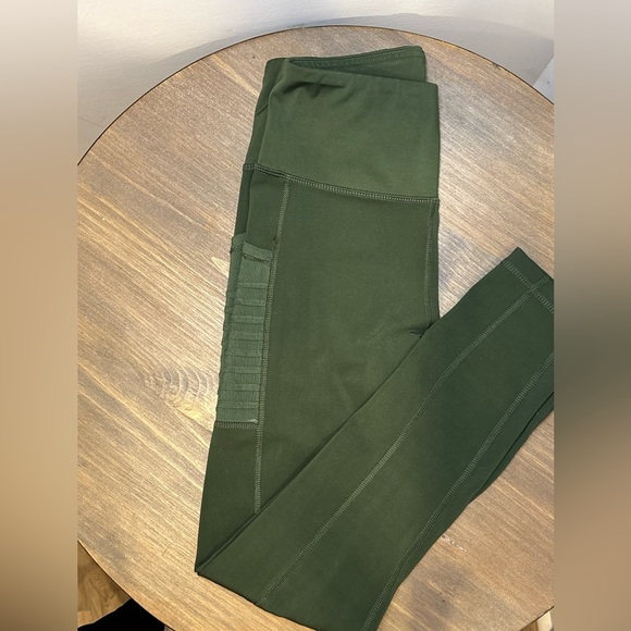 A Core Moto Green Athletic Leggings Size M - Picture 1 of 10